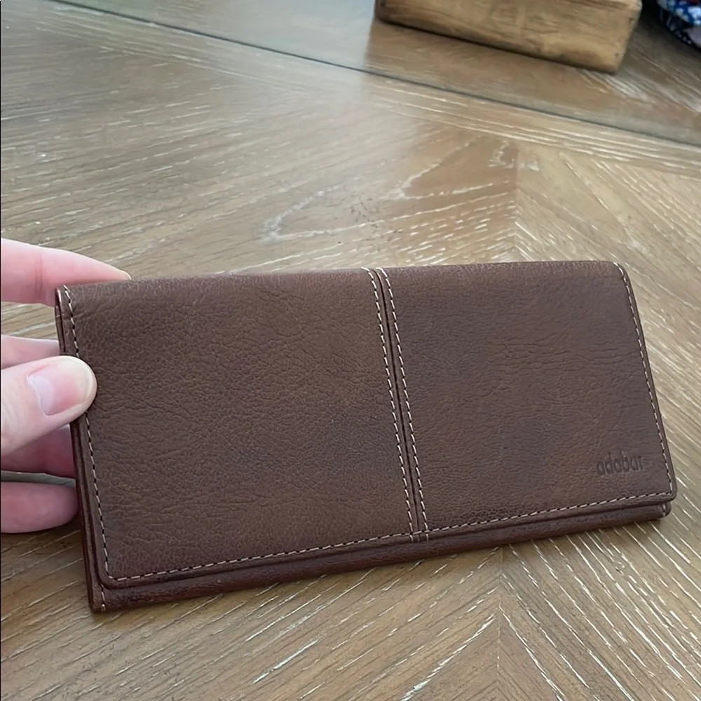 NWOT Adabar Men’s Brown Leather Bifold Long Wallet - butter soft leather